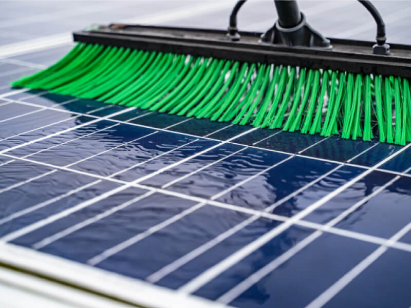 Solar Panel Cleaning Rooftops